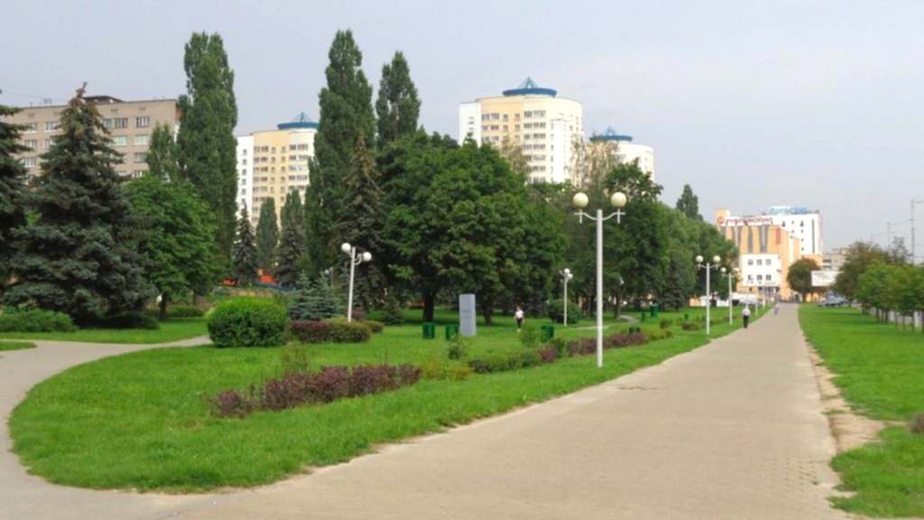 Скверик - Притыцкого 2/2